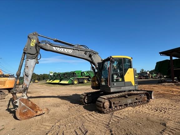 Image of Volvo ECR145EL equipment image 3