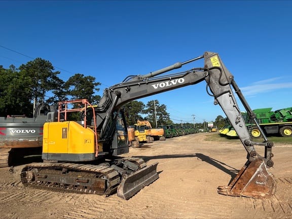 2020 Volvo ECR145EL Equipment Image0