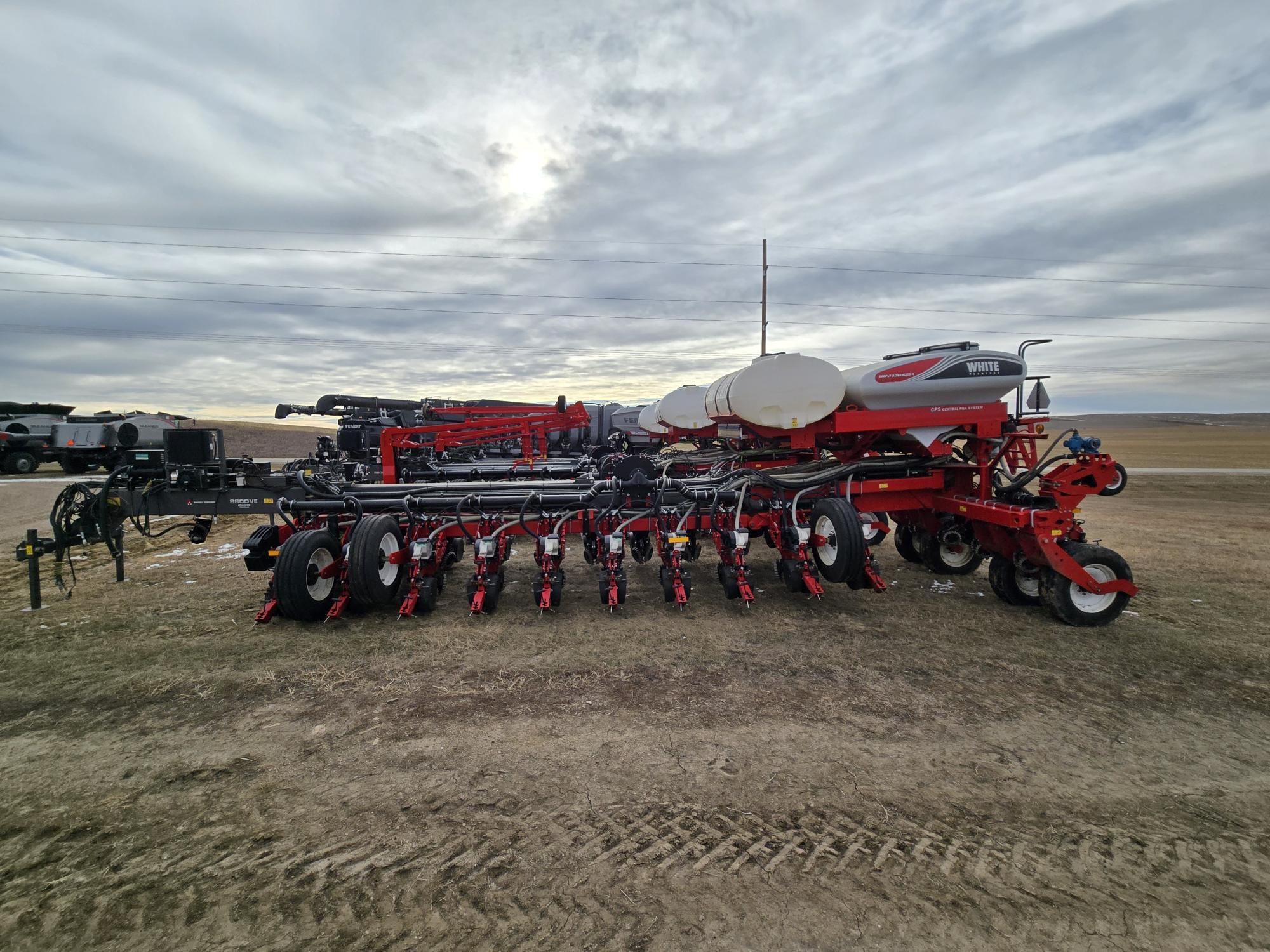 2020 White 9824VE Equipment Image0