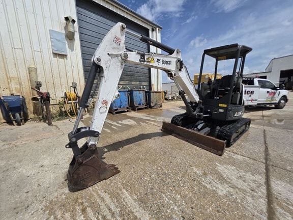 2021 Bobcat E35 Equipment Image0