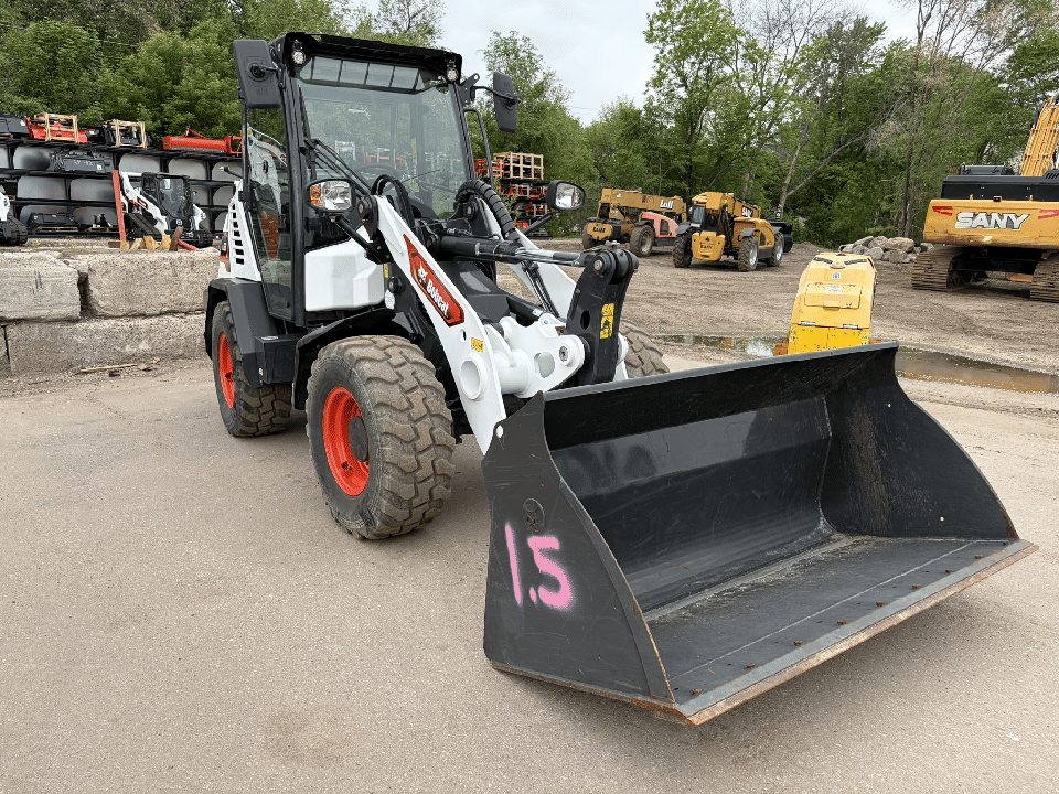 2021 Bobcat L65 Equipment Image0