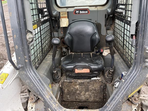 Image of Bobcat S66 equipment image 4