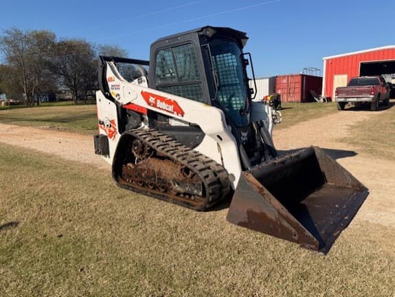 Image of Bobcat T66 equipment image 4