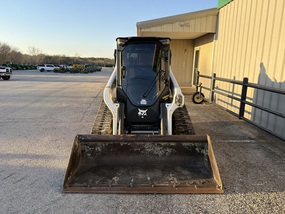Image of Bobcat T76 equipment image 3
