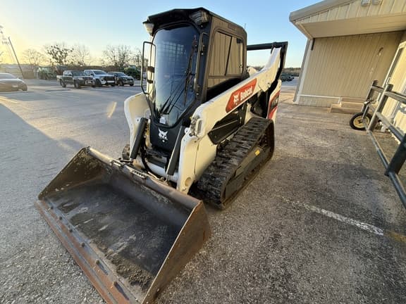 Image of Bobcat T76 equipment image 4