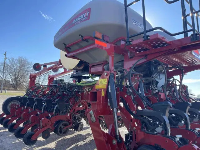 Image of Case IH 700 equipment image 3
