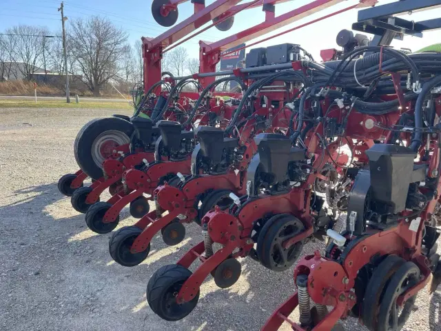 Image of Case IH 700 equipment image 4