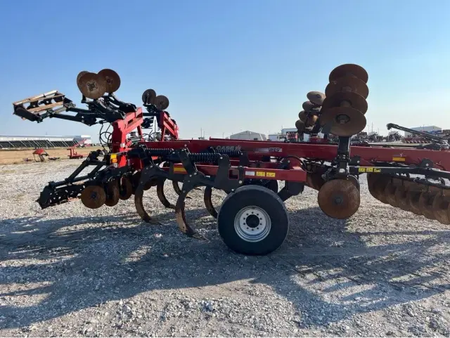 Image of Case IH Ecolo-Tiger 875 equipment image 3
