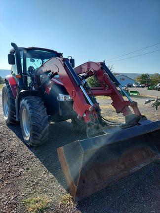 Image of Case IH Farmall 110C equipment image 2