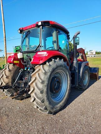 Image of Case IH Farmall 110C equipment image 3