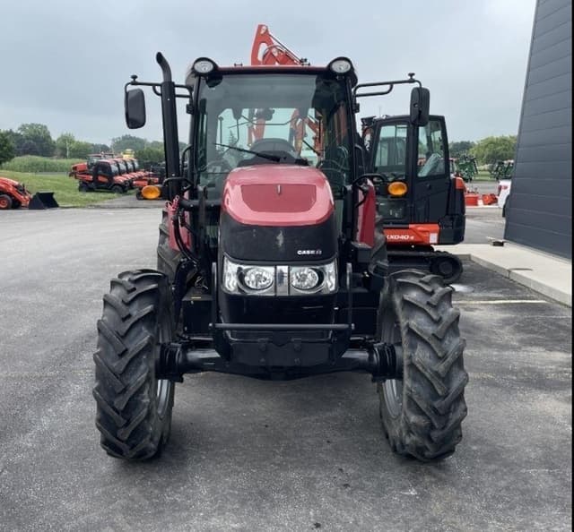 Image of Case IH Farmall 95C equipment image 2