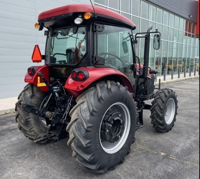 Image of Case IH Farmall 95C equipment image 3