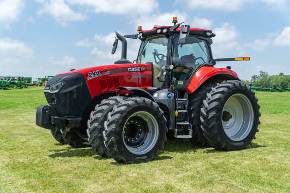 2021 Case IH Magnum 240 Equipment Image0