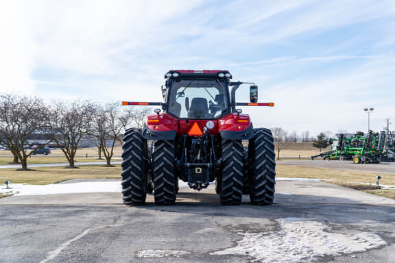 Image of Case IH Magnum 240 equipment image 3