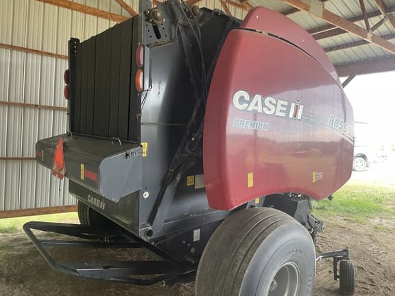 Image of Case IH RB565 equipment image 4