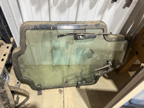 Image of Case TV450B equipment image 4