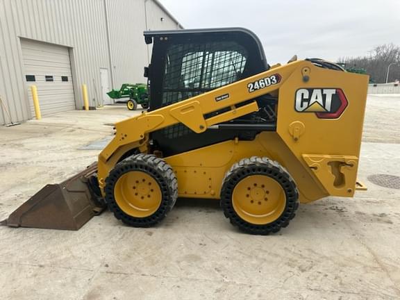 Image of Caterpillar 246D equipment image 2