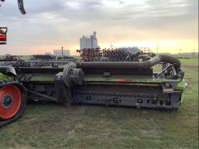 Image of CLAAS Convio Flex 1230 equipment image 4