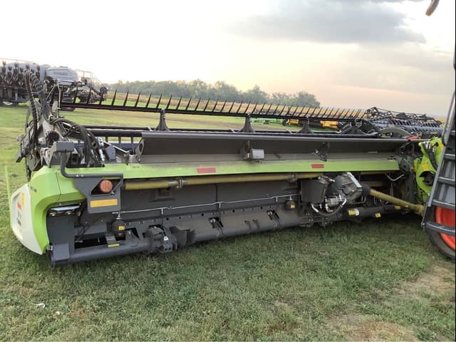 Image of CLAAS Convio Flex 1230 equipment image 3