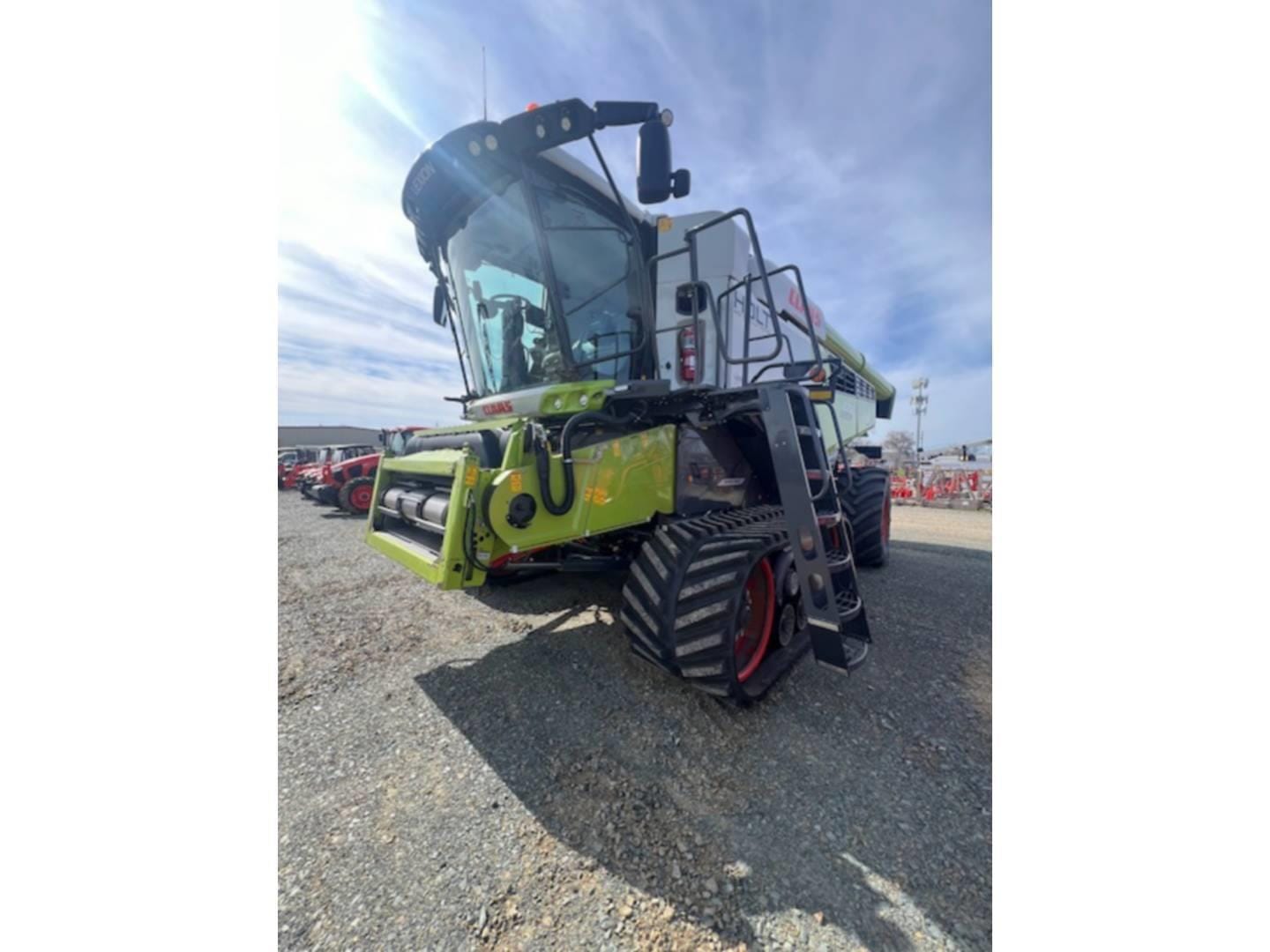 2021 CLAAS Lexion 8700TT Equipment Image0