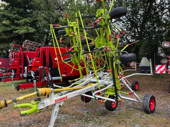 2021 CLAAS Volto 900T Equipment Image0