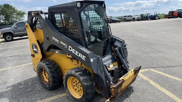 Image of John Deere 318G equipment image 2