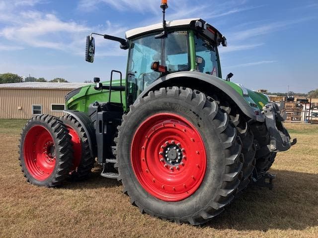 Image of Fendt 1038 Vario equipment image 3