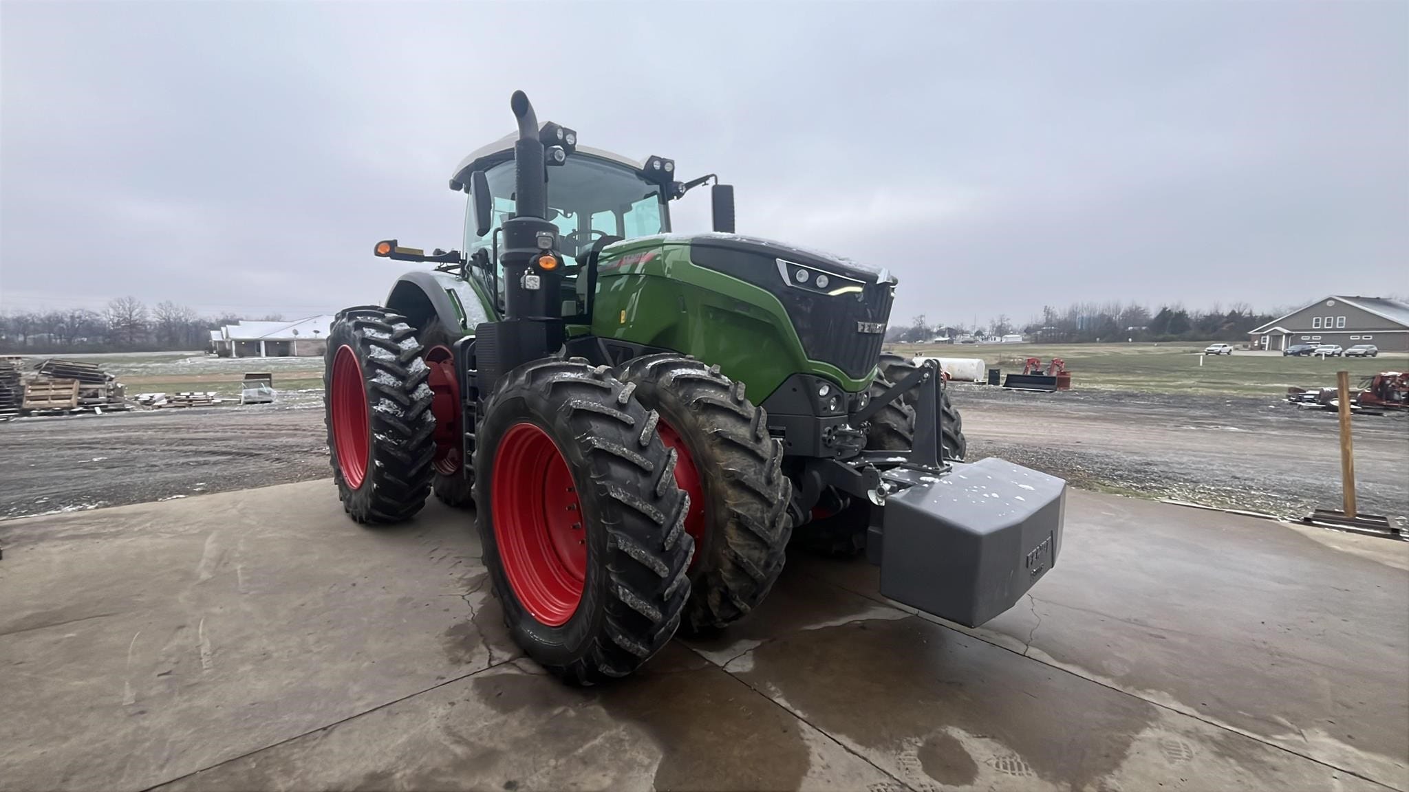 2021 Fendt 1042 Vario Equipment Image0