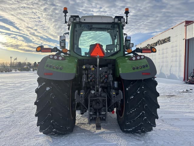 Image of Fendt 718 Vario equipment image 2