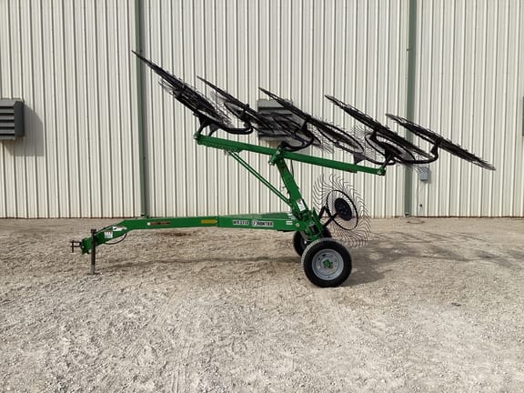 2021 Frontier WR3110 Equipment Image0