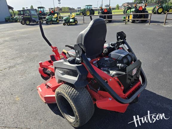 Image of Gravely Pro-Turn 660 equipment image 4