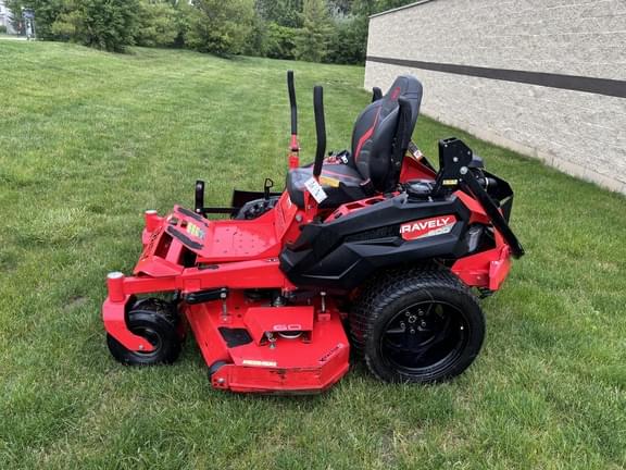 Image of Gravely Pro-Turn 660 equipment image 3
