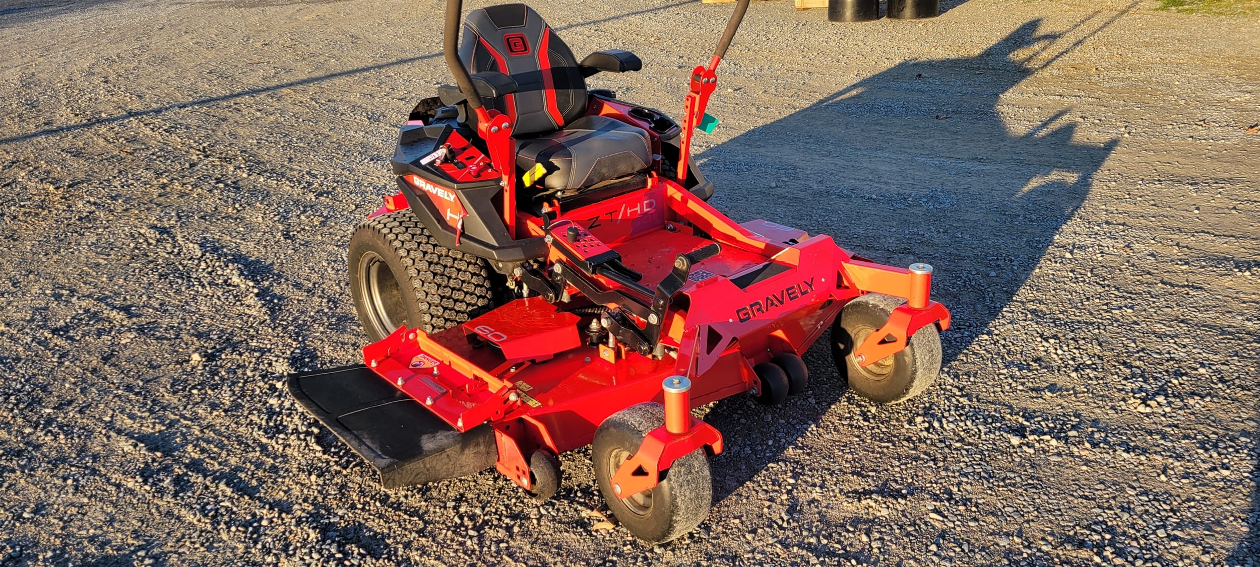 2021 Gravely ZTHD60 Equipment Image0