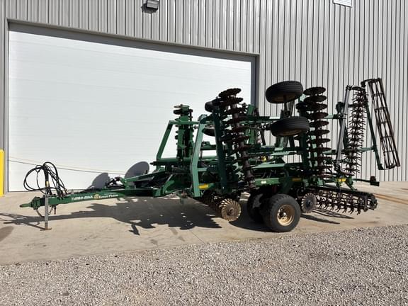 Image of Great Plains 2400TM equipment image 2