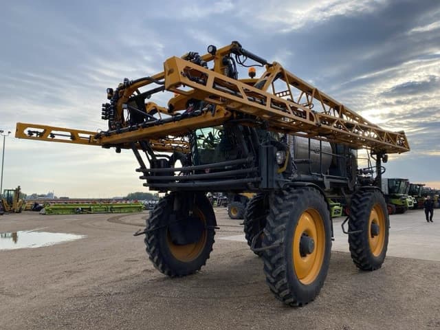 Image of Hagie STS12 equipment image 2