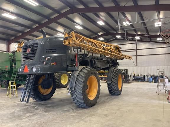 Image of Hagie STS16 equipment image 2