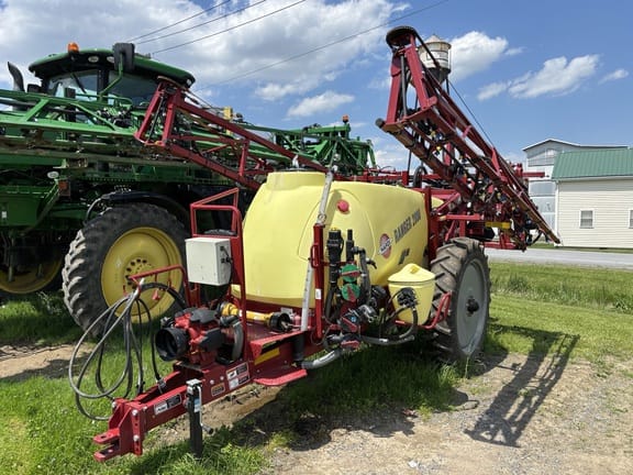 2021 Hardi Ranger 2000 Equipment Image0