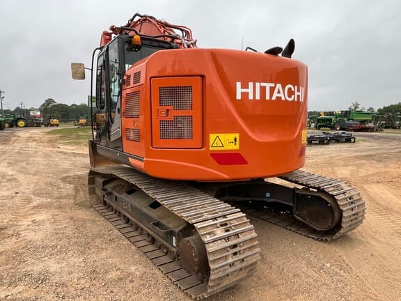 Image of Hitachi ZX225US-6 equipment image 1
