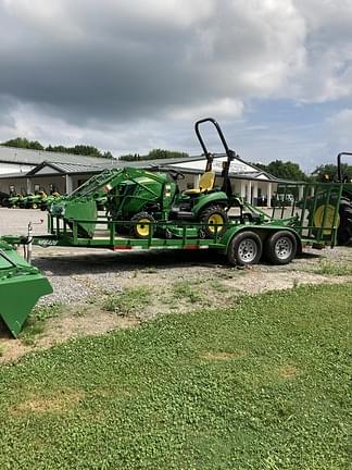 Image of John Deere 1023E equipment image 1