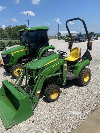 Image of John Deere 1023E equipment image 1