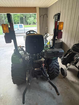 Image of John Deere 1023E equipment image 3