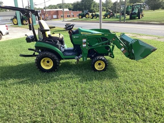 Image of John Deere 1025R equipment image 2