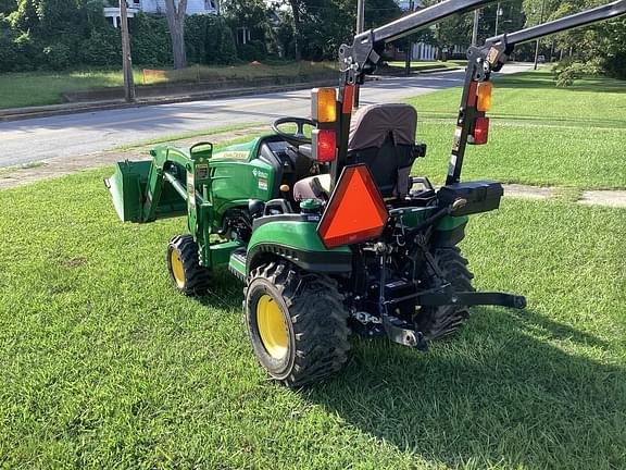 Image of John Deere 1025R equipment image 2