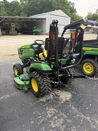 Image of John Deere 1025R equipment image 2
