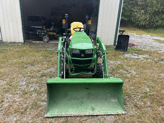 Image of John Deere 1025R equipment image 3