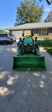 Image of John Deere 1025R equipment image 2