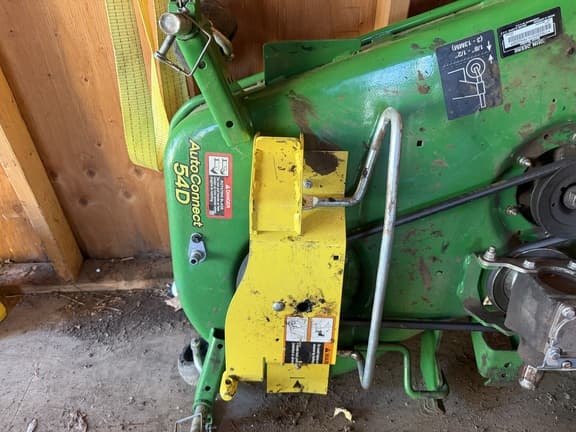 Image of John Deere 1025R equipment image 1