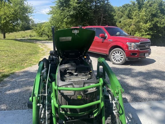 Image of John Deere 1025R equipment image 2