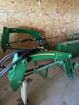 2021 John Deere 120R Equipment Image0