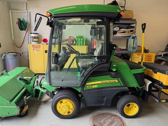 Image of John Deere 1575 equipment image 1